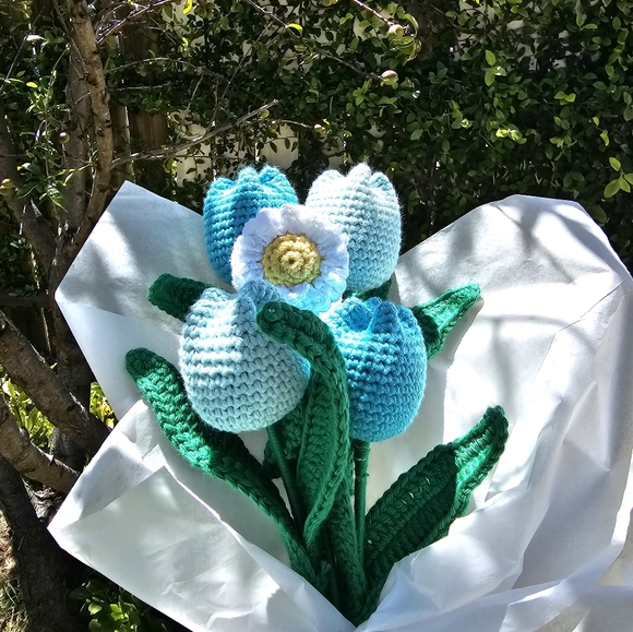 Handmade bouquet of tulips. - Picture 2 of 4